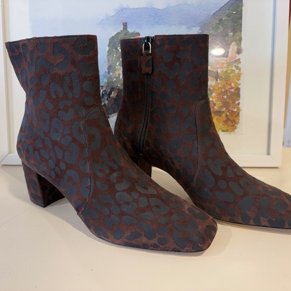 Stuart Weitzman NIRVANA Booties 8.5
